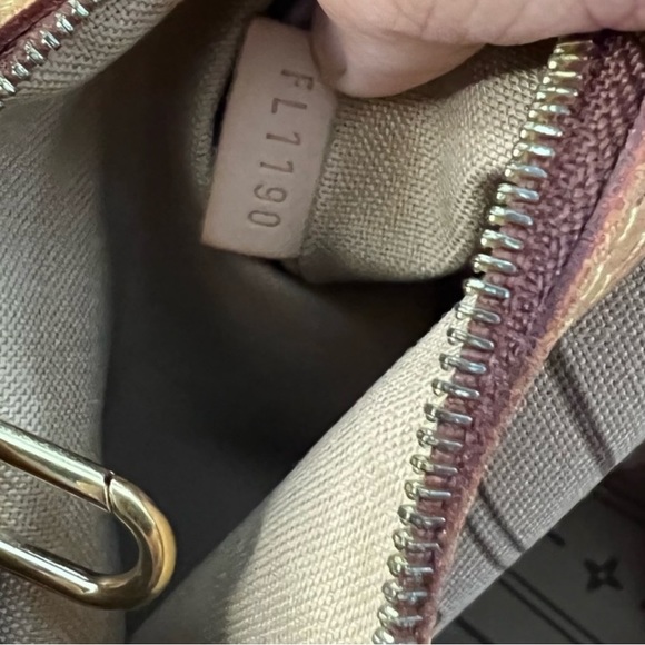 Louis Vuitton Delightful MM - Picture 10 of 14